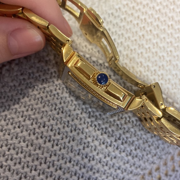 GV2 women watch - Picture 5 of 7